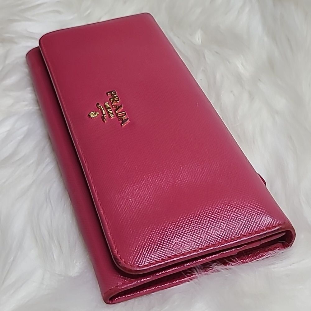 💯 Authentic Prada Safiano Long Wallet 🍀 - Picture 9 of 14